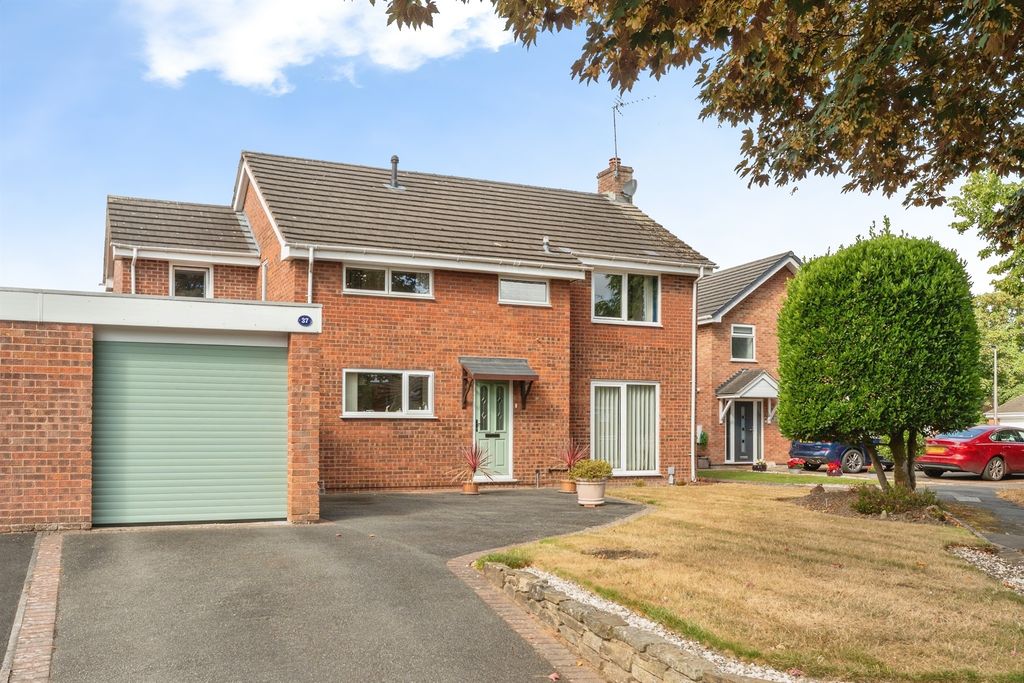 Property photo 1 of 31