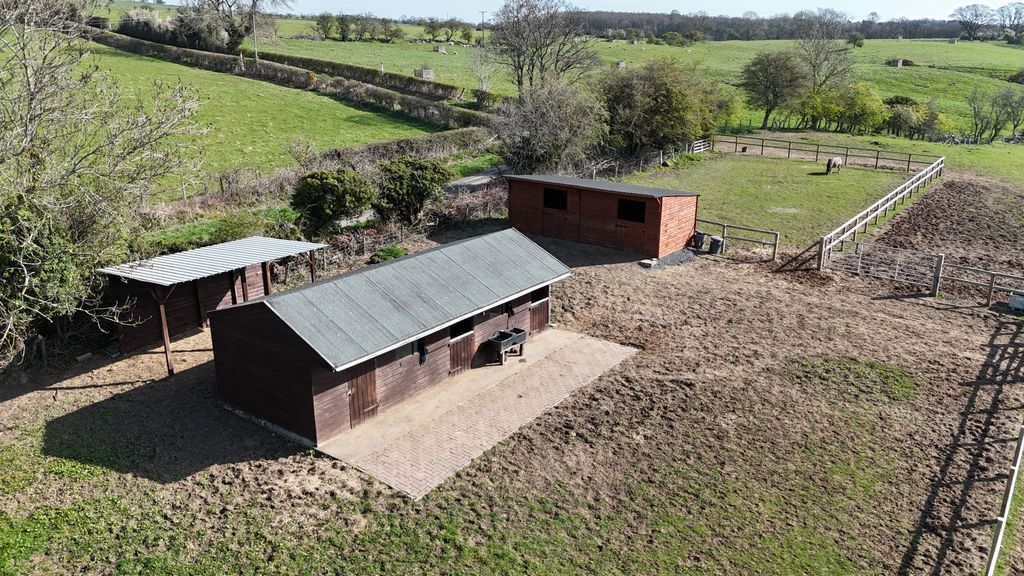 Property photo 2 of 44