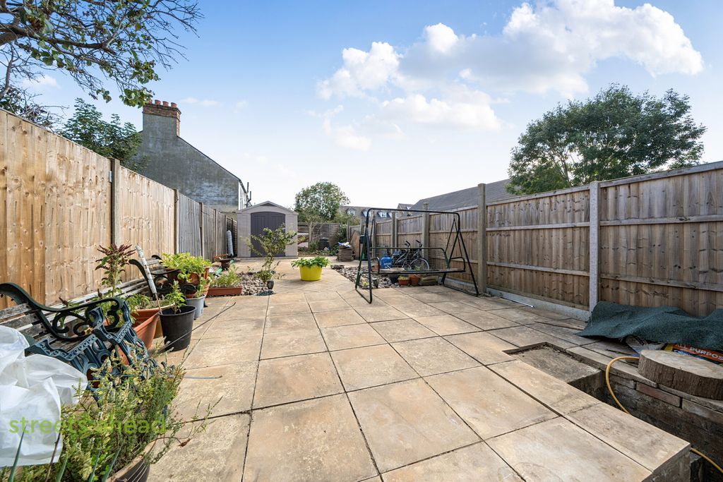 Property photo 3 of 17 0718Bbd0-56d9-472...