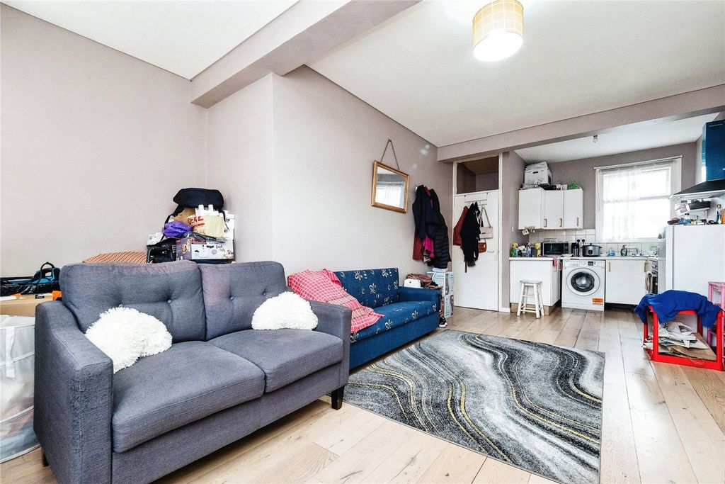 Property photo 3 of 12 Picture No. 04