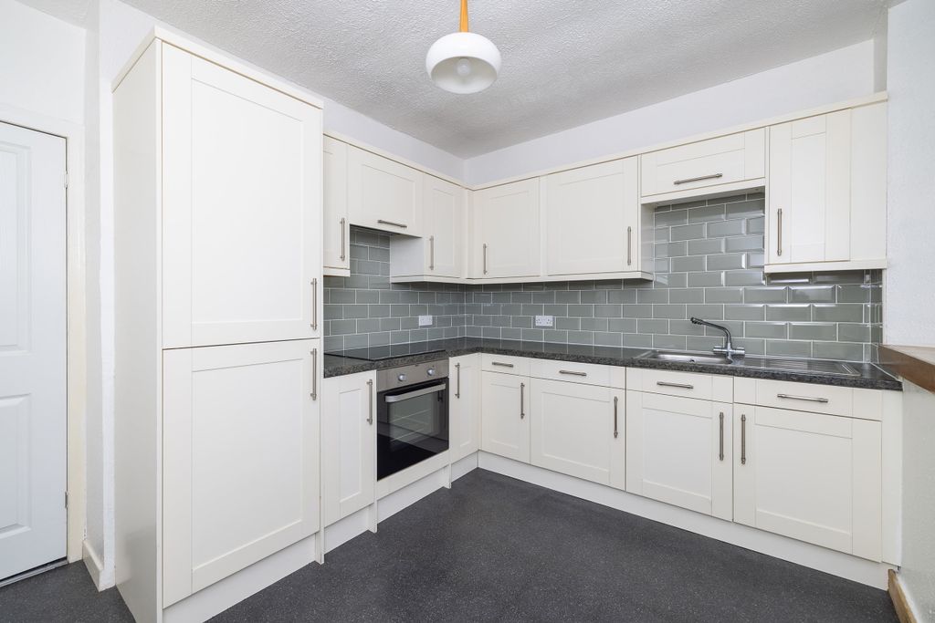 Property photo 1 of 7 Photo 1