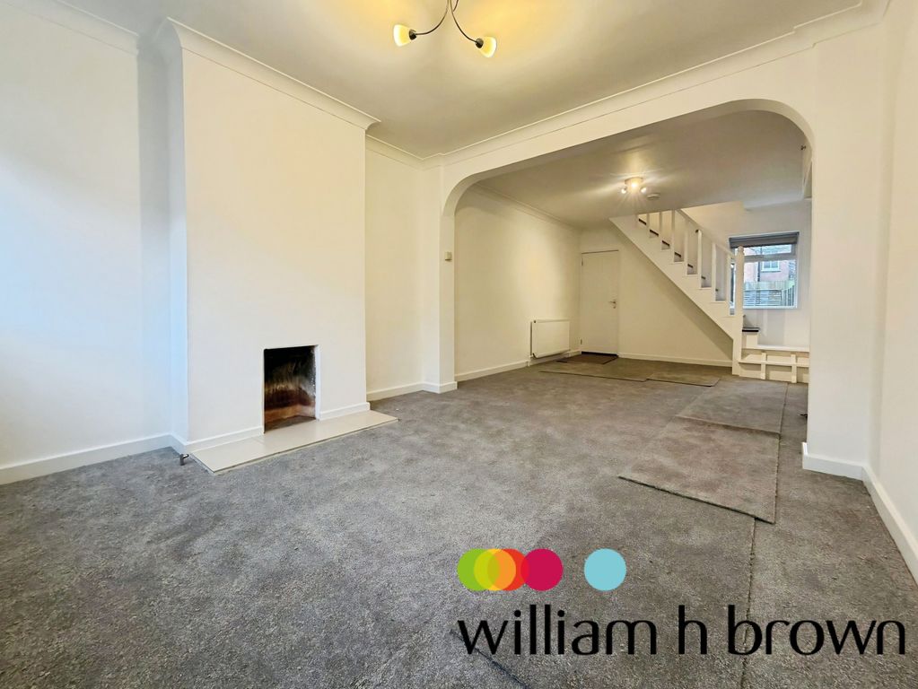 Property photo 2 of 10 Living Room