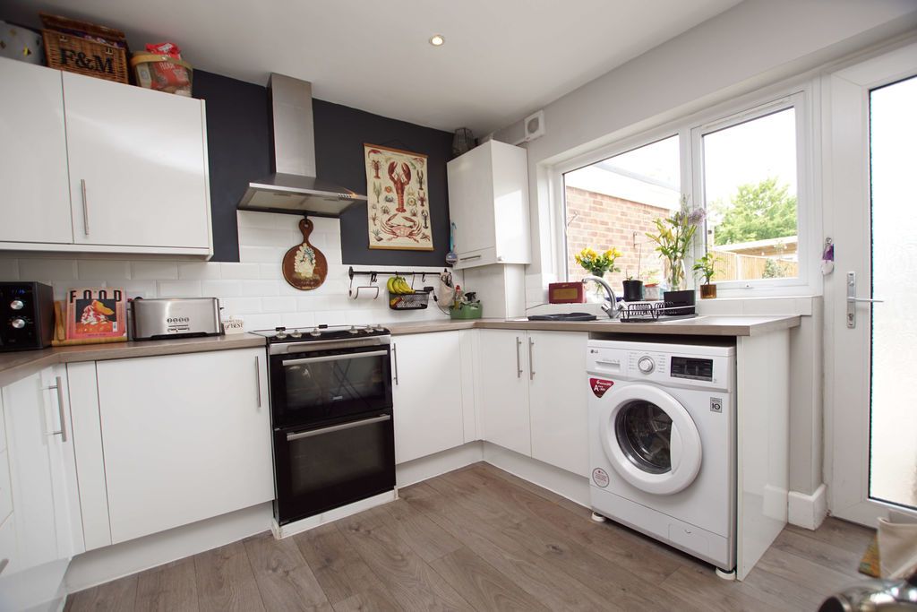 Property photo 2 of 13 Kitchen