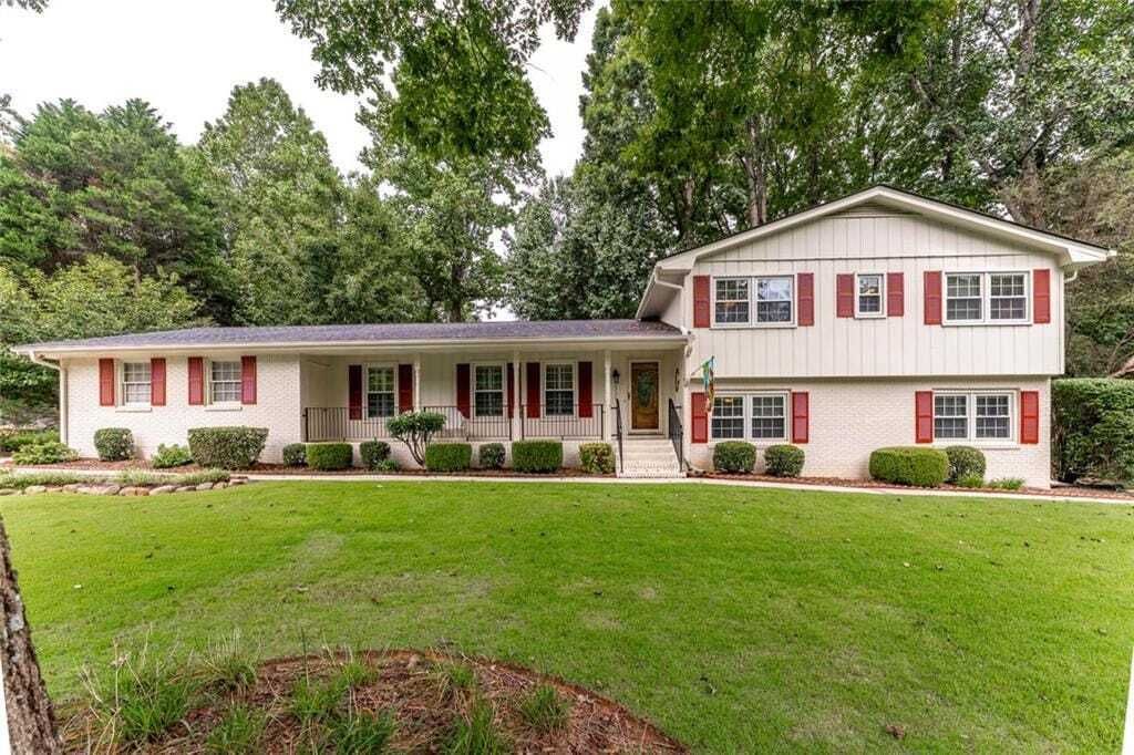 Property photo 1 of 31
