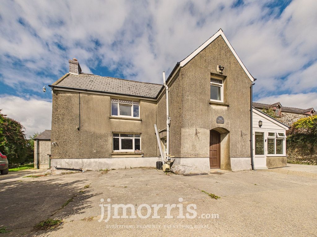 Property photo 1 of 25