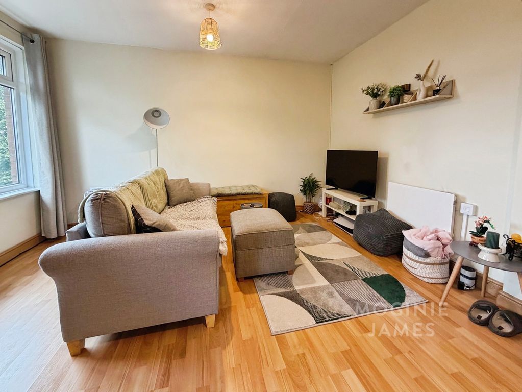 Property photo 2 of 11 Pbox-Img.Jpg