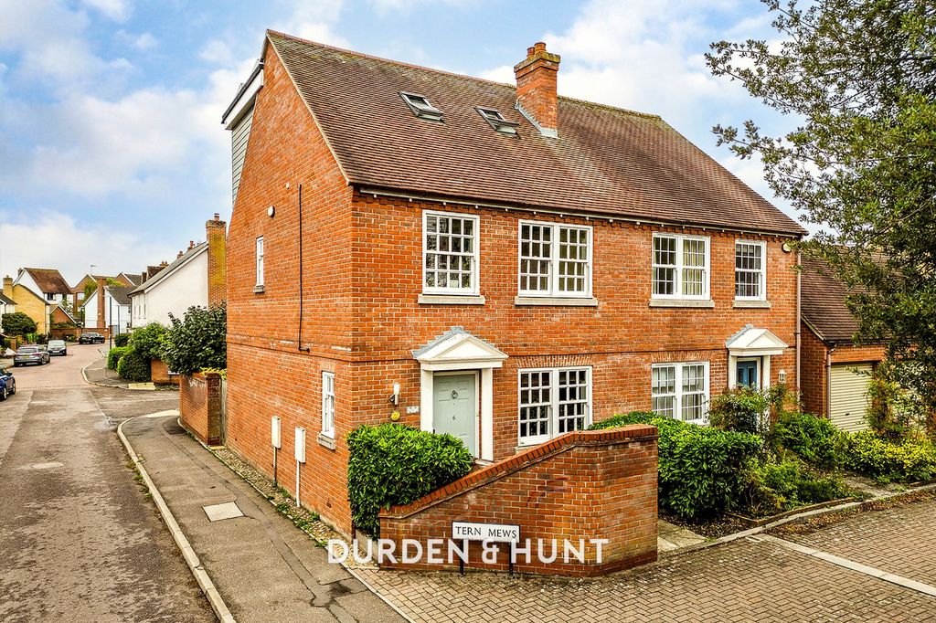 Property photo 1 of 31