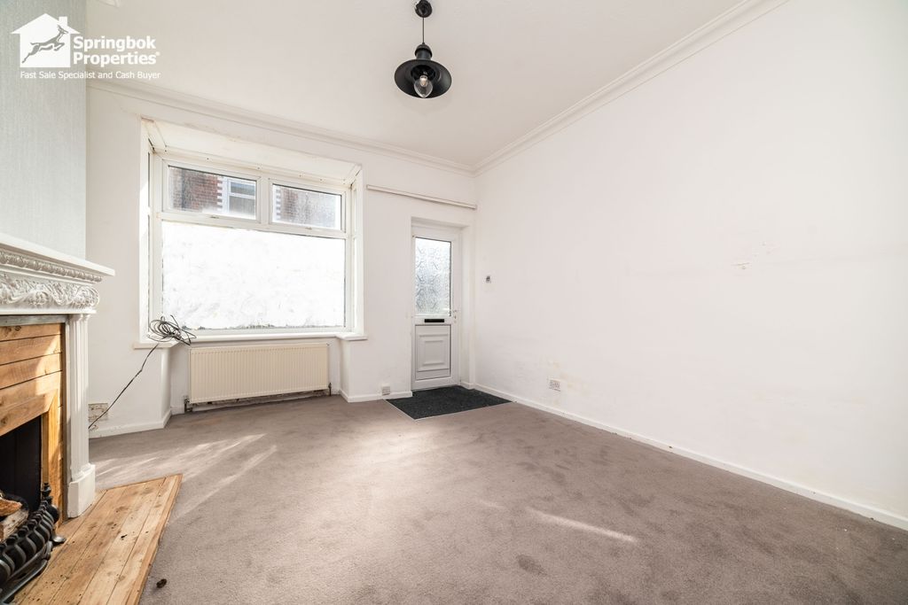 Property photo 3 of 12 Image 3