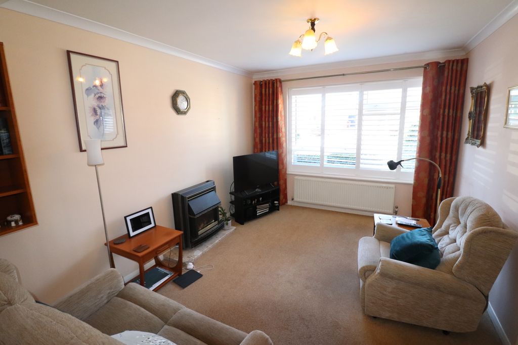 Property photo 3 of 16