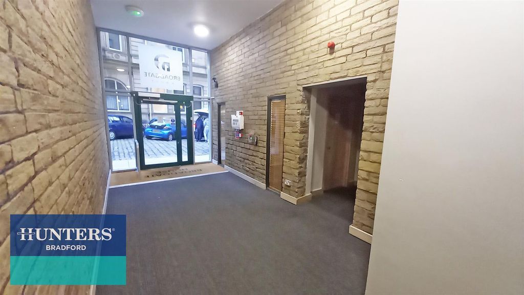 Property photo 2 of 13 d.Jpg