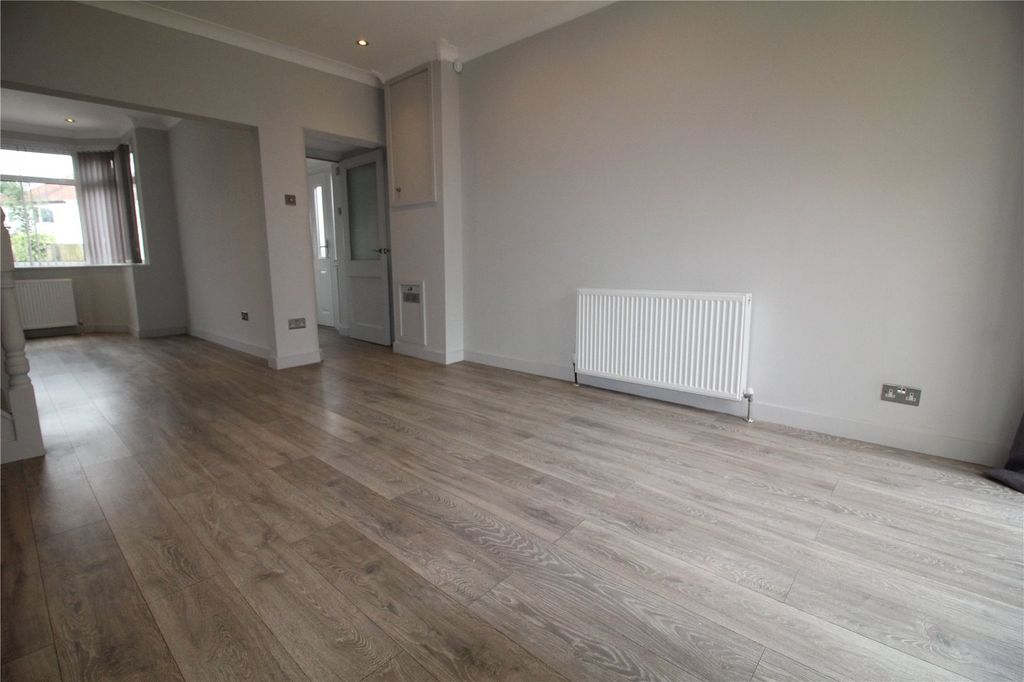 Property photo 3 of 20 Picture No. 15