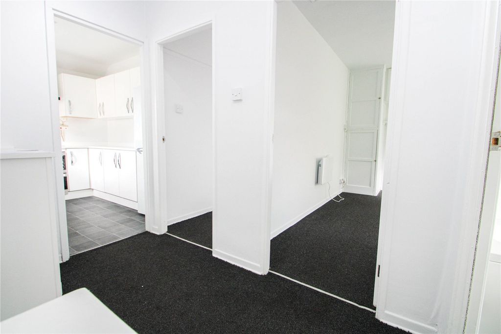 Property photo 3 of 8 Picture No. 07