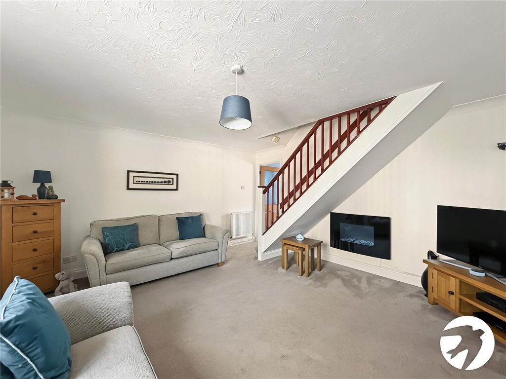 Property photo 2 of 21 Picture No. 12