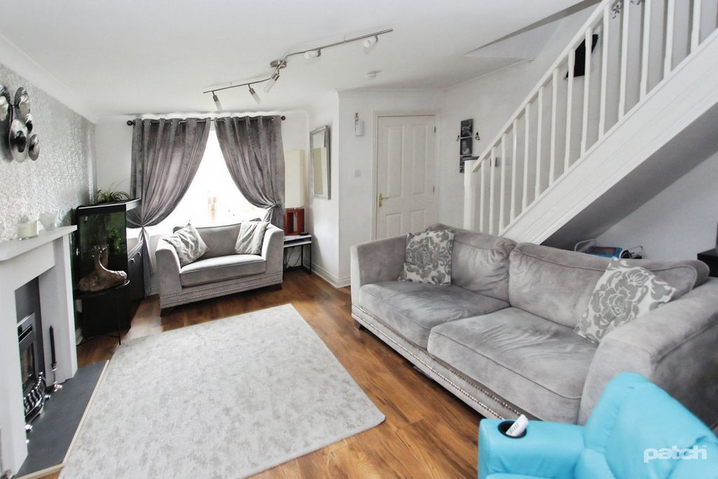 Property photo 2 of 21