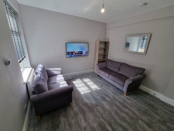 Property photo 3 of 11 8427967.Jpg