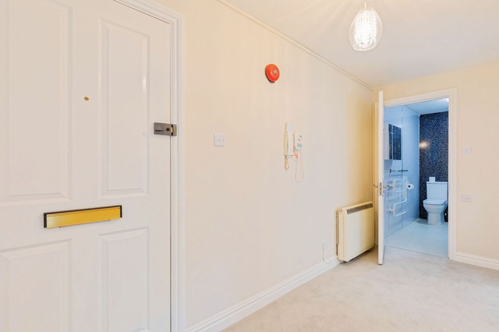 Property photo 3 of 15