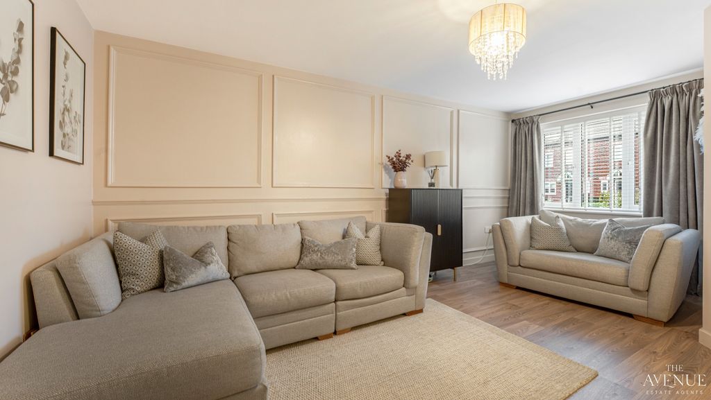 Property photo 3 of 37 4824796