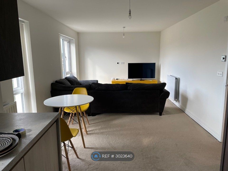 Property photo 2 of 12 Open Plan Living