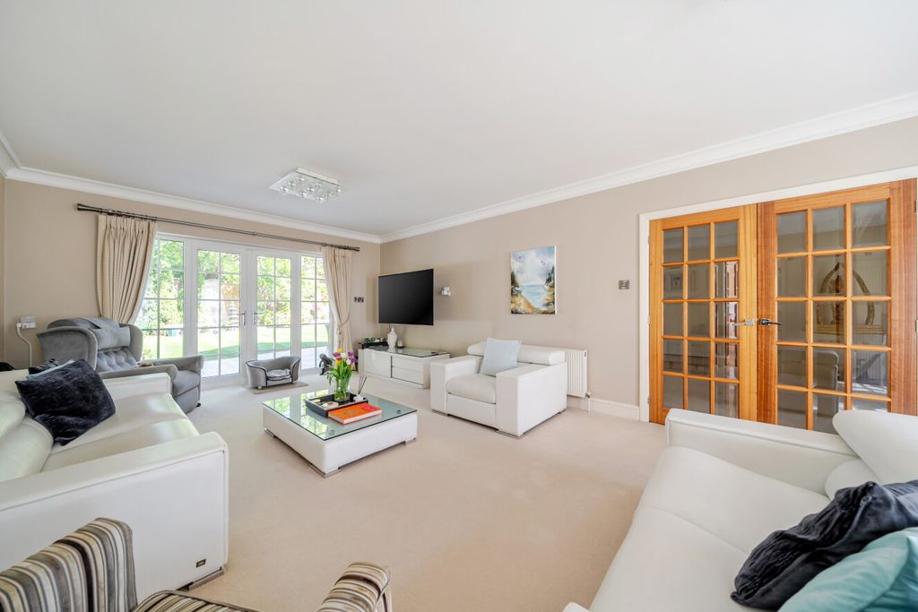 Property photo 2 of 21 1449981-15-69Ecd2...