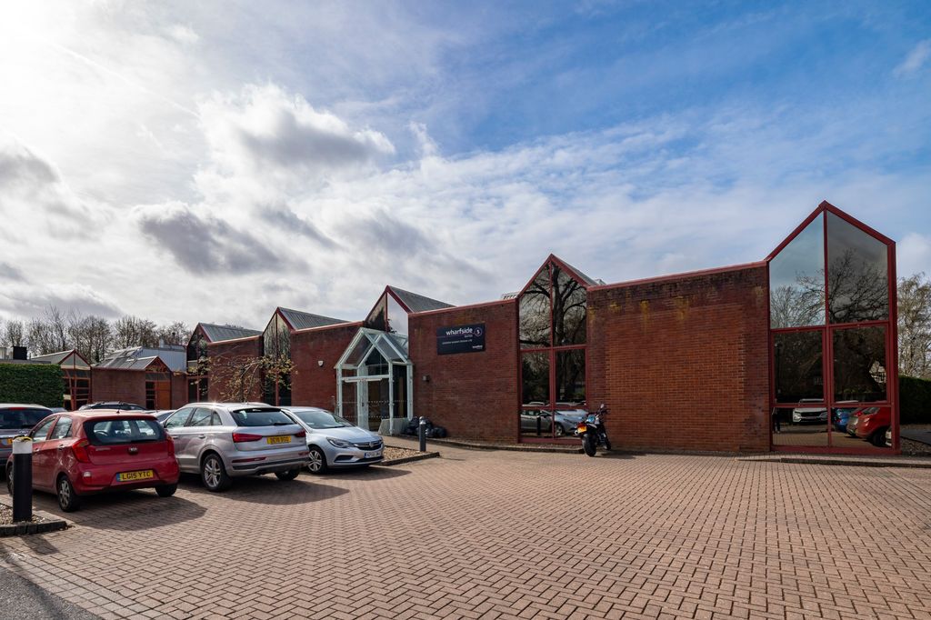 Property photo 2 of 6