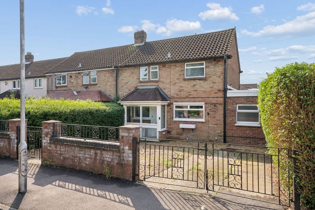 Property photo 1 of 13