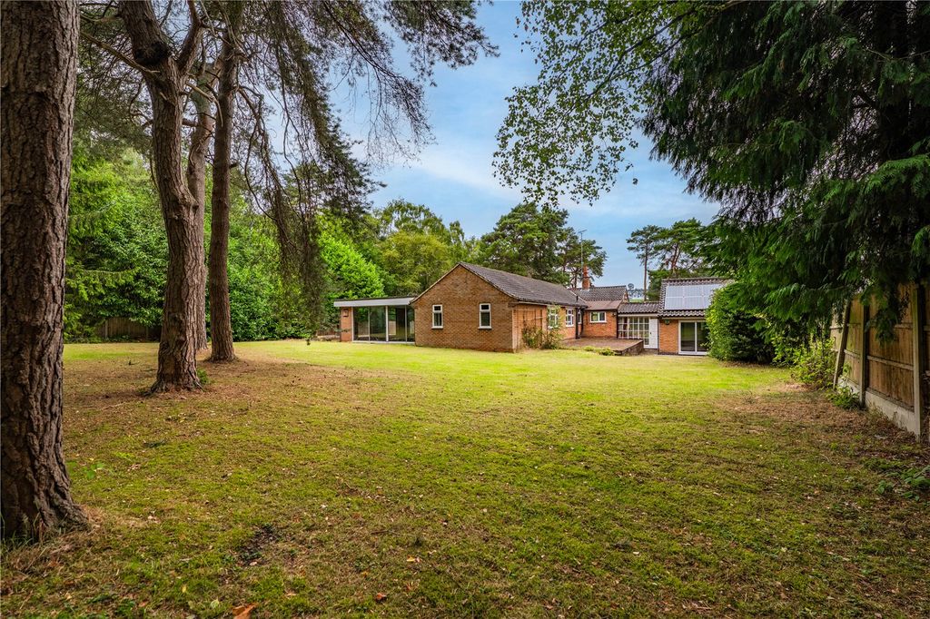 Property photo 2 of 41 Picture No. 12