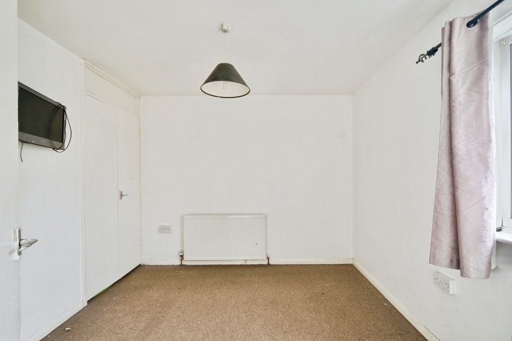 Property photo 3 of 15 Pbox-Img.Jpg