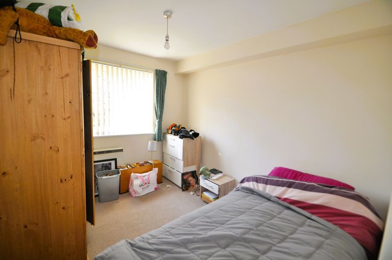 Property photo 3 of 6 Photo 9