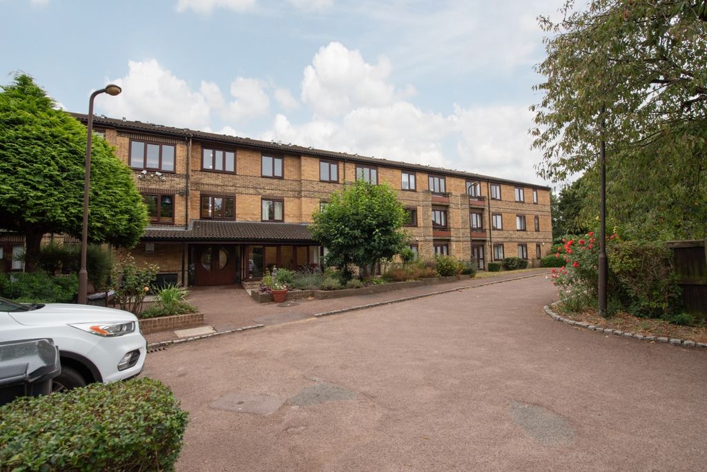 Property photo 1 of 11 3599481
