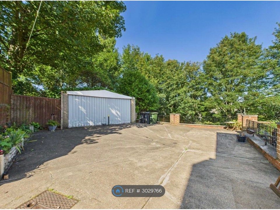 Property photo 3 of 29