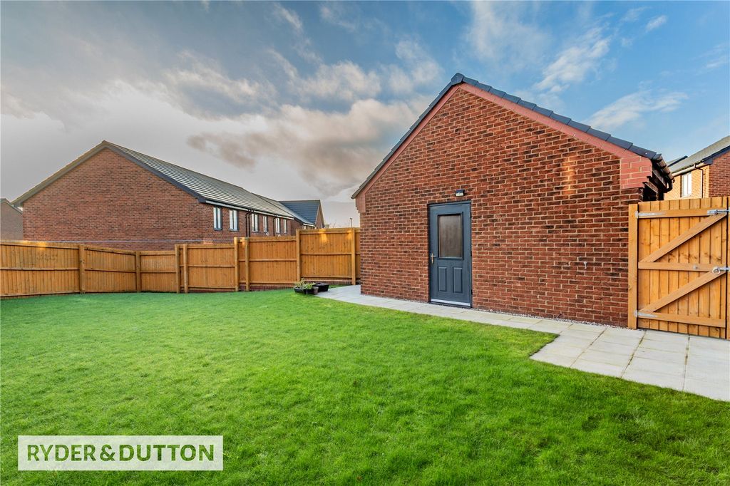 Property photo 3 of 28 Picture No. 24