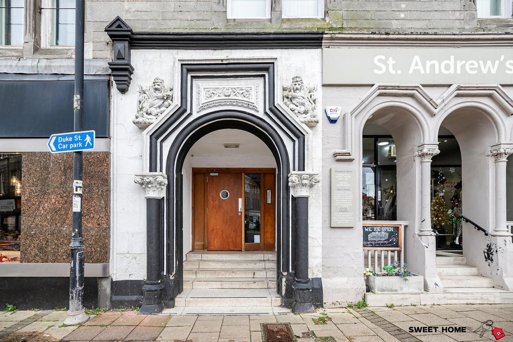 Property photo 1 of 14 Front (Exterior)