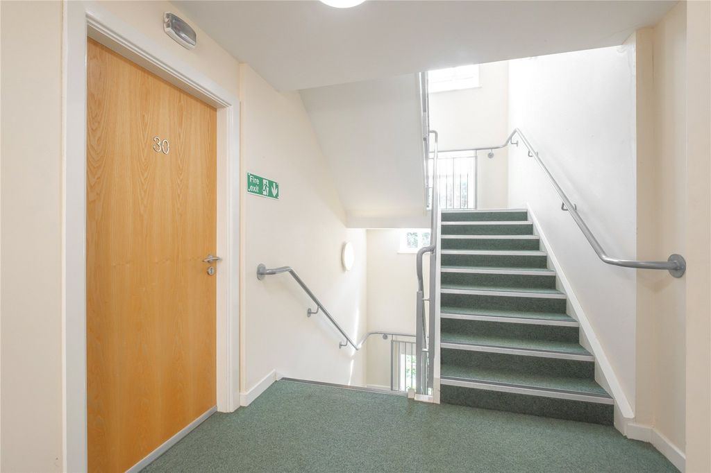 Property photo 3 of 22 Hall