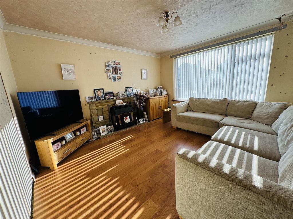 Property photo 3 of 20 Img_9702.Jpeg