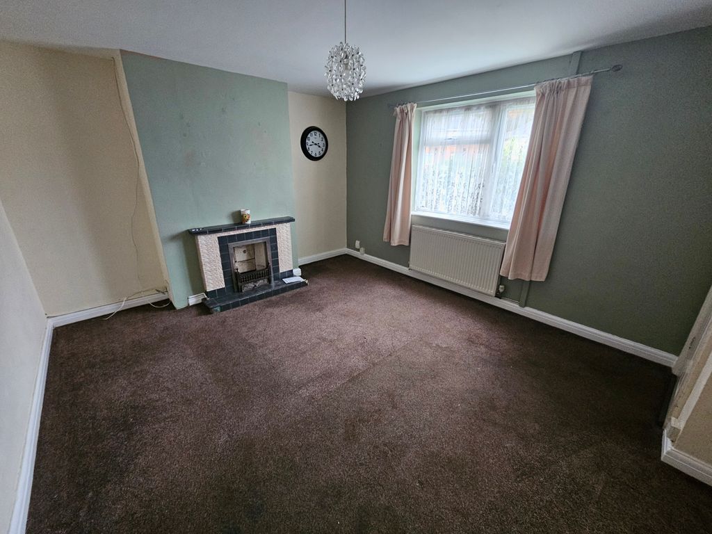 Property photo 2 of 8 Image