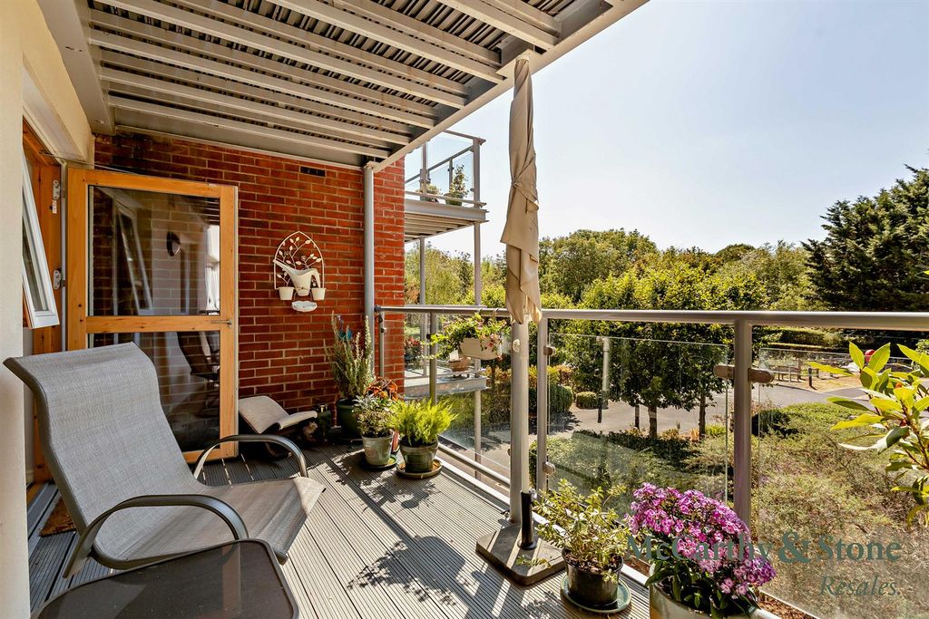 Property photo 2 of 23 Balcony