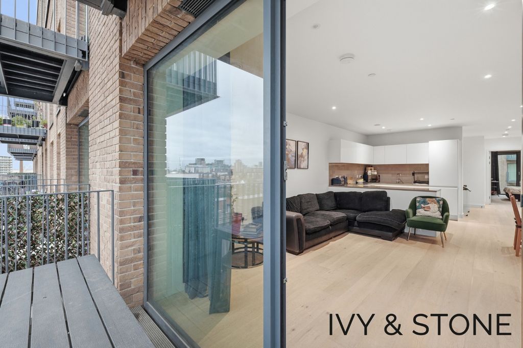 Property photo 3 of 20 4714163