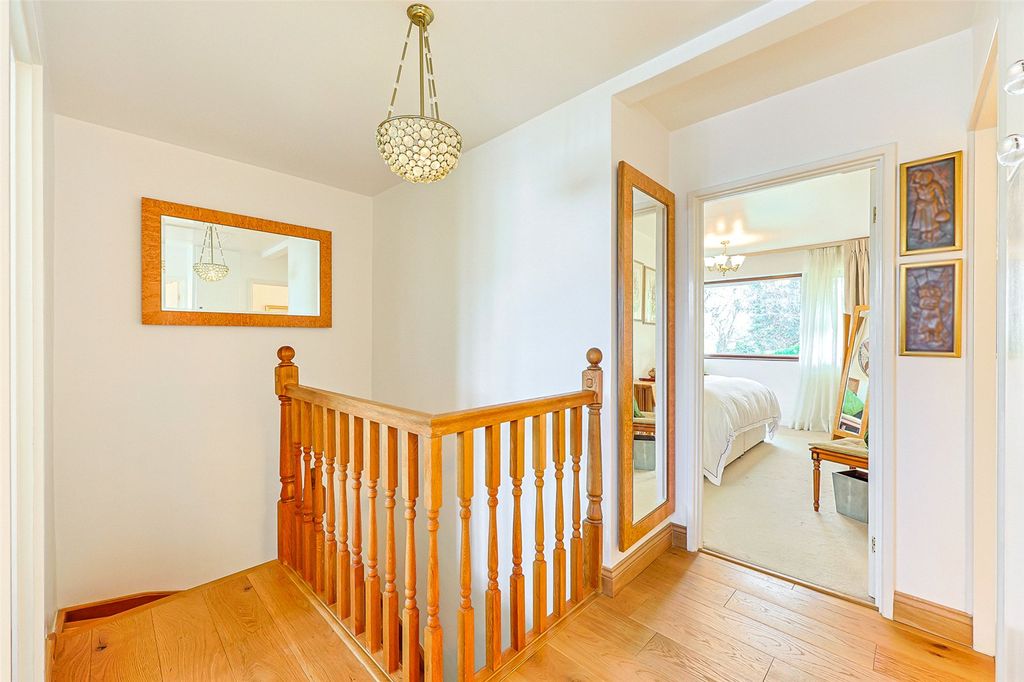 Property photo 3 of 15 Picture No. 12