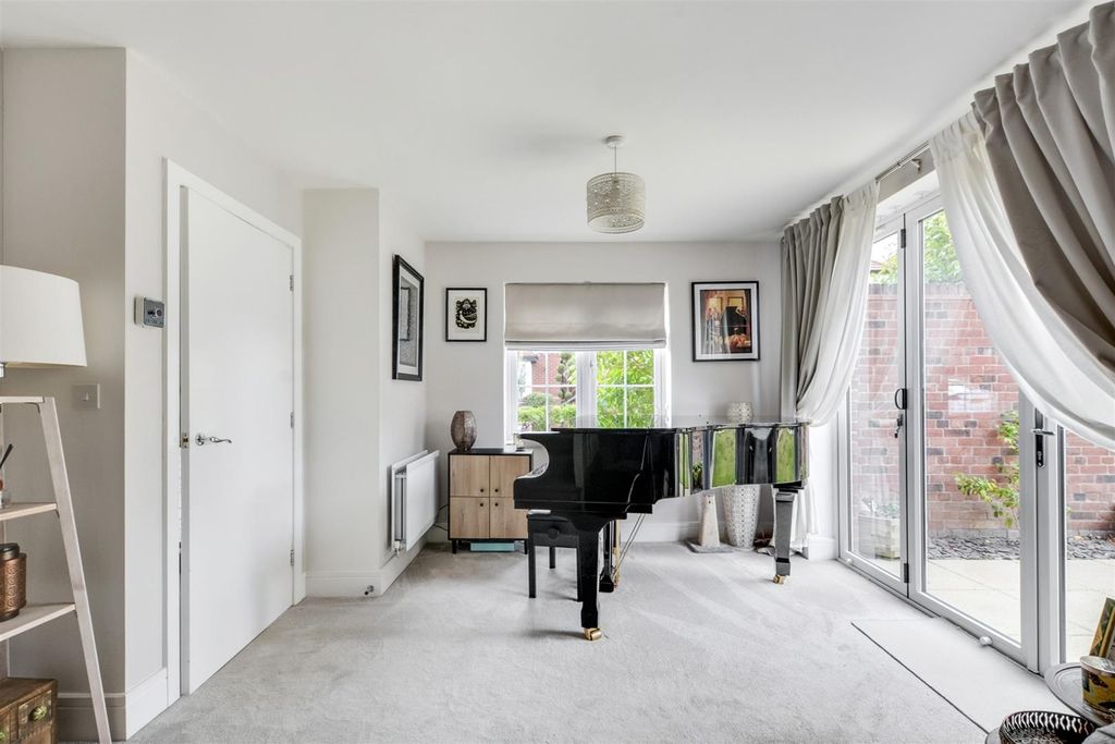 Additional image 7 of 3 bed detached house for saleBadger Vale, Wollaton, Nottingham NG8