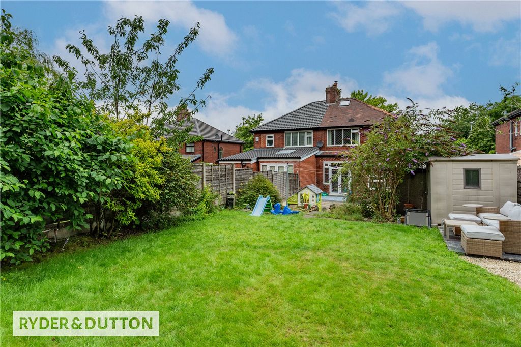 Property photo 2 of 26 Picture No. 09