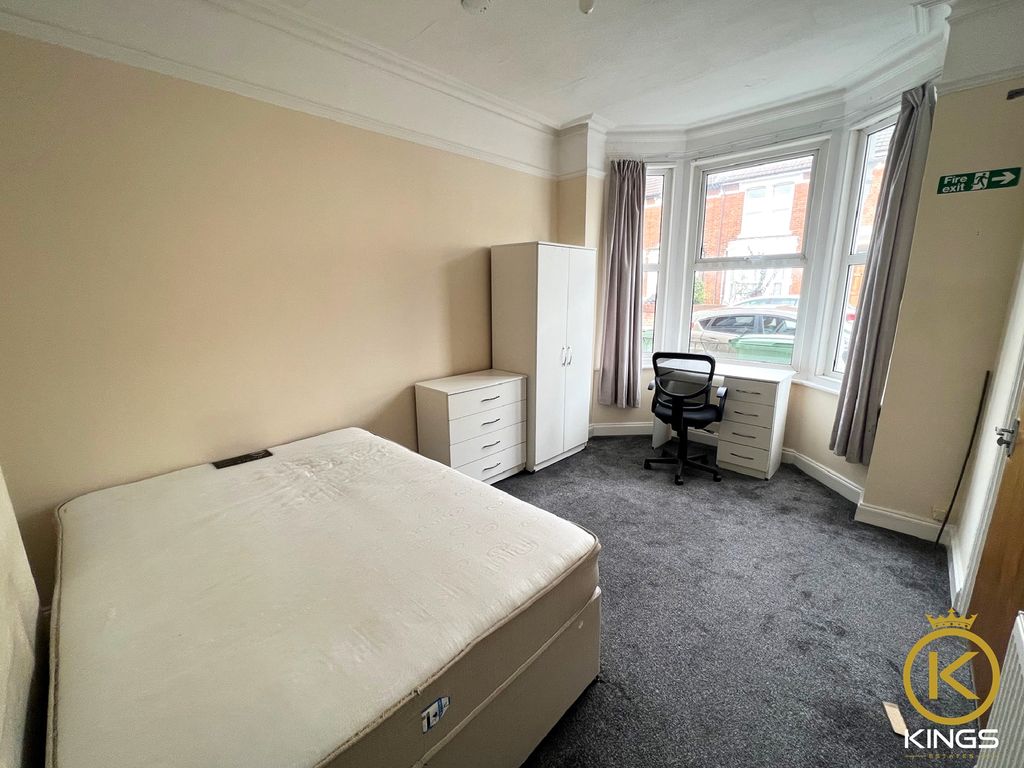 Property photo 1 of 8 8