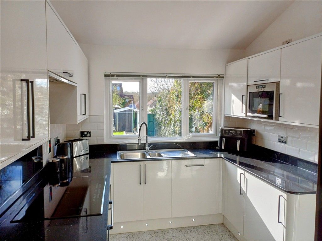 Property photo 3 of 13 Kitchen