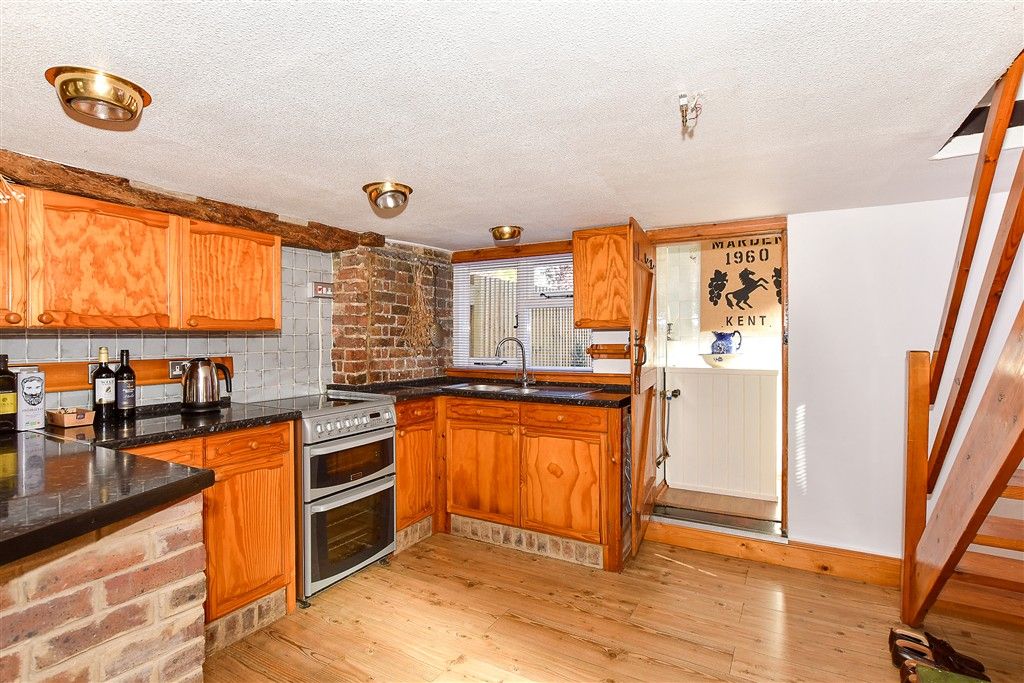 Property photo 1 of 12 Kitchen