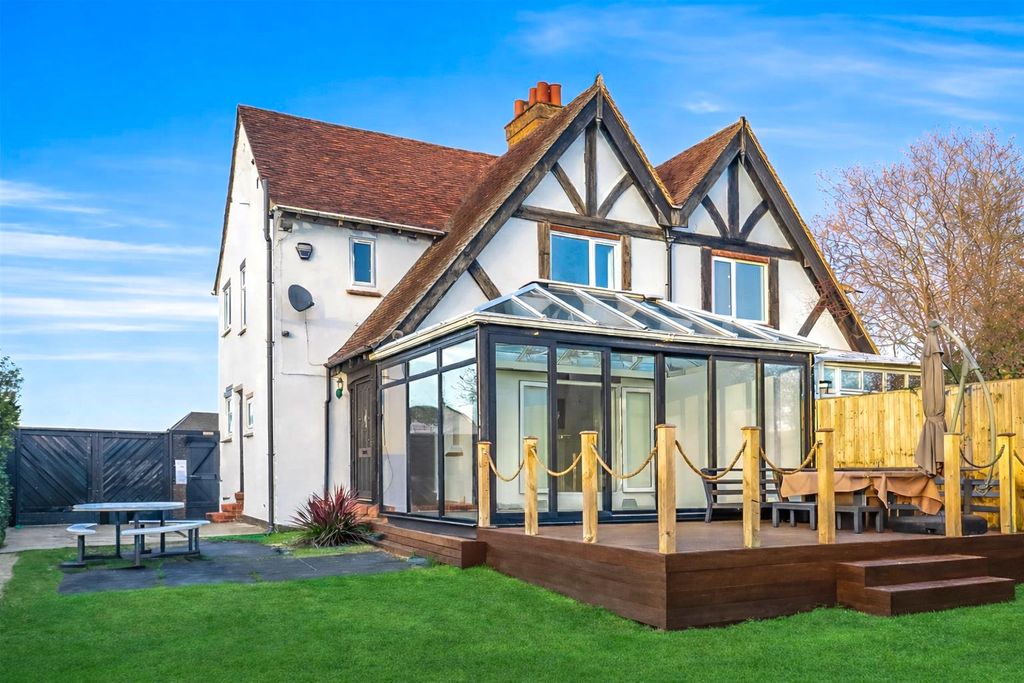 Property photo 3 of 25 854228A3-98F5-43Ab-9936-1Fd684bbc43F.Png