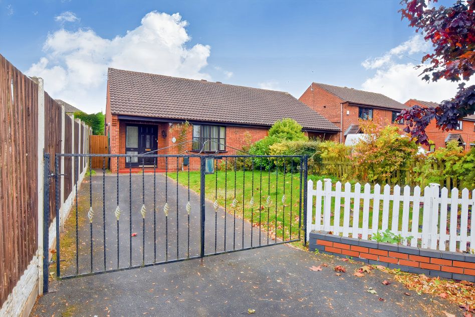 Property photo 1 of 19 Front Aspect 1