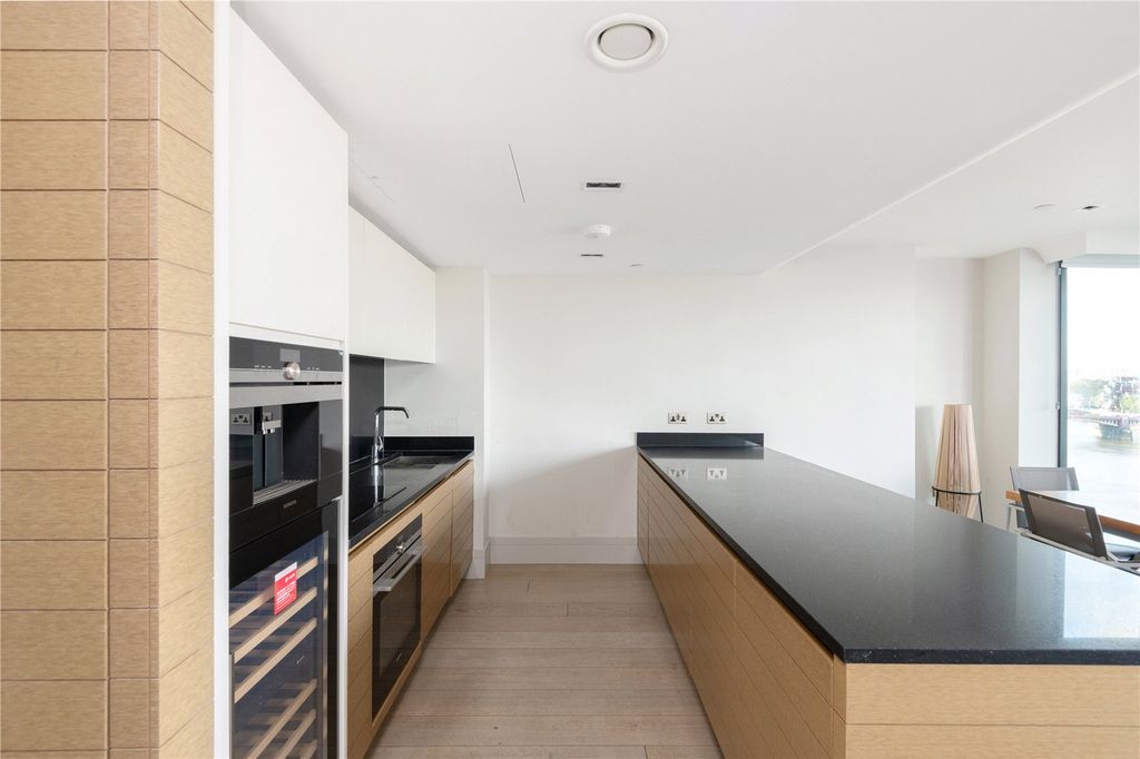 Property photo 3 of 25 Picture No. 55