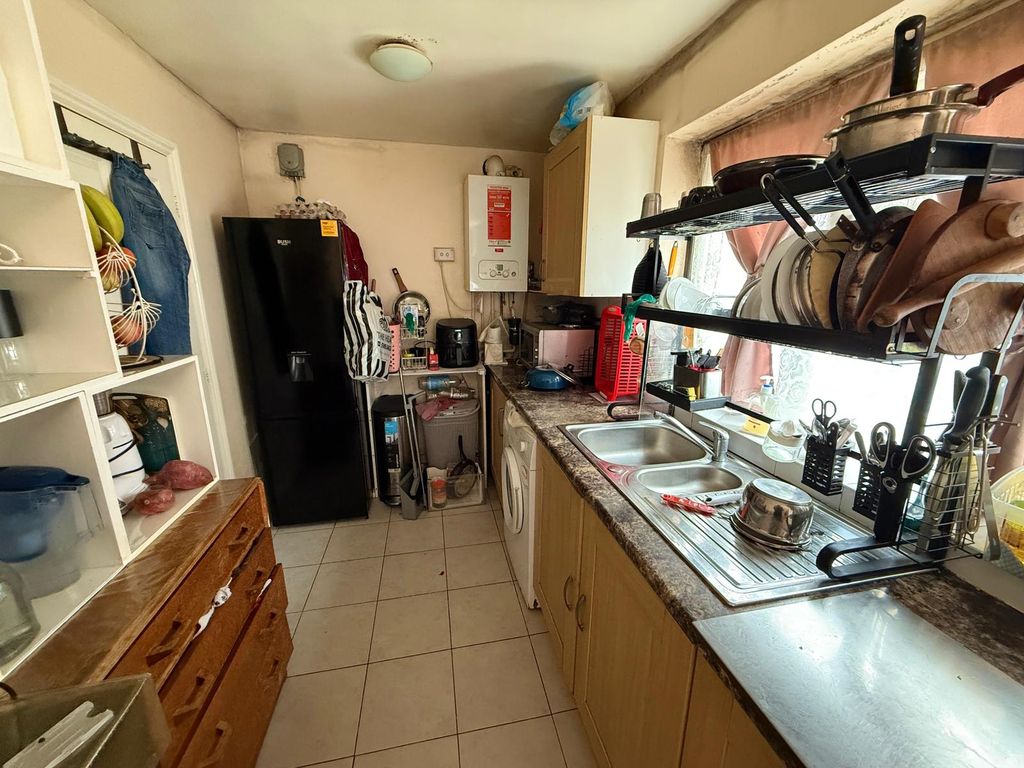 Property photo 2 of 4