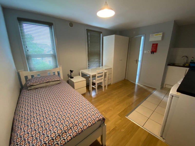 Property photo 1 of 6