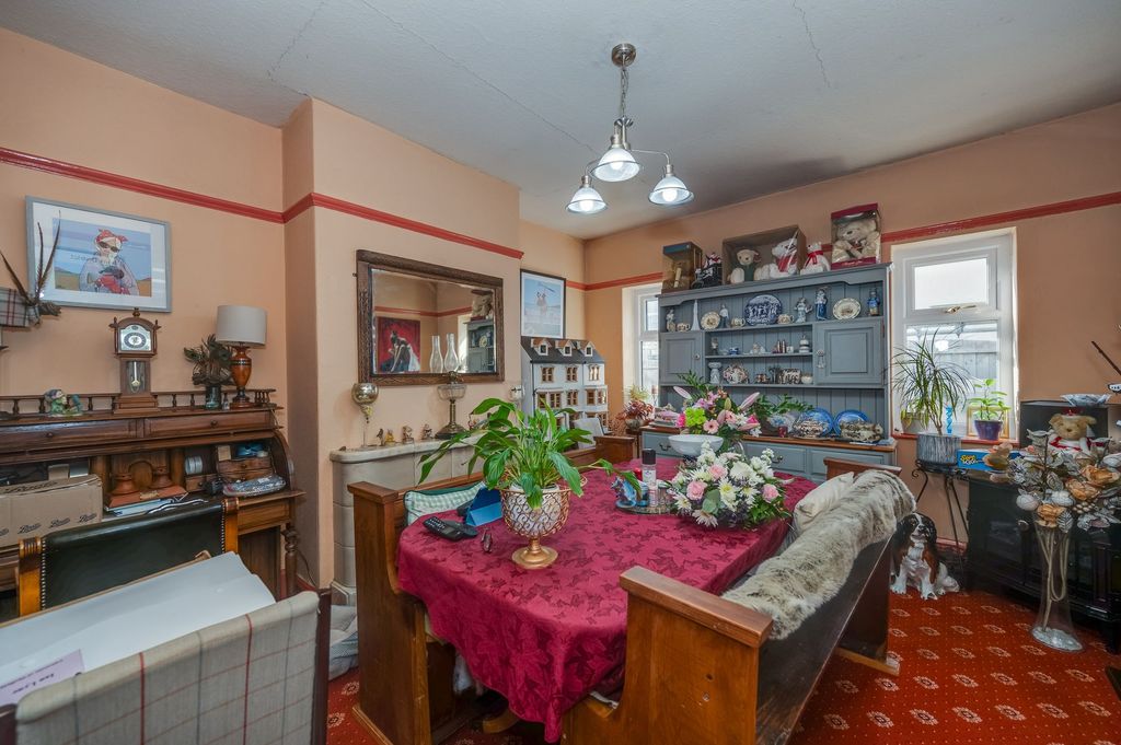 Property photo 3 of 26