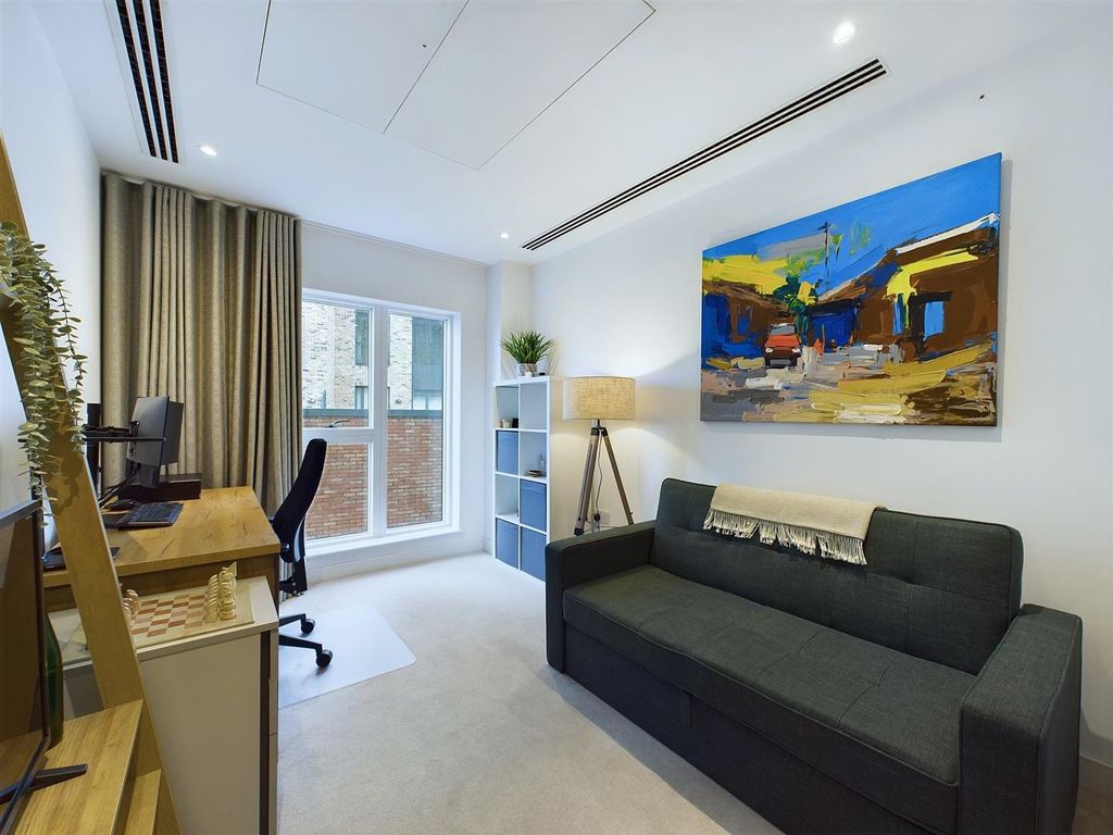 Property photo 2 of 20 Cam02885G0-Pr0223-Still005.Jpg